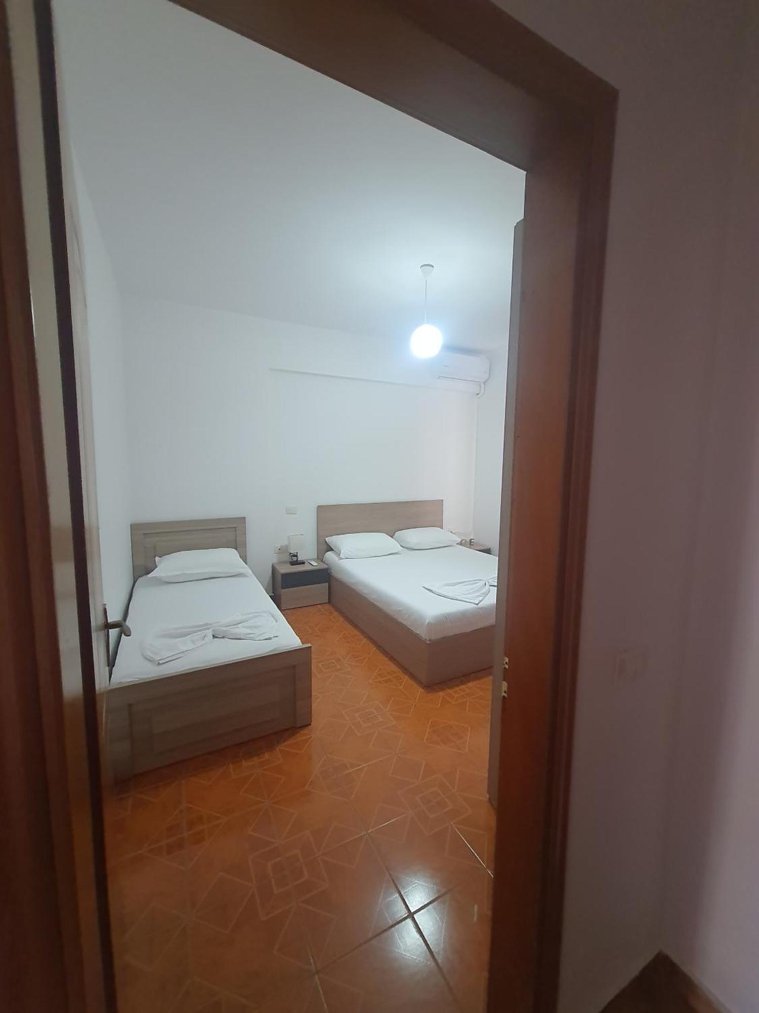 Kasa Apartment Vlorë Buitenkant foto